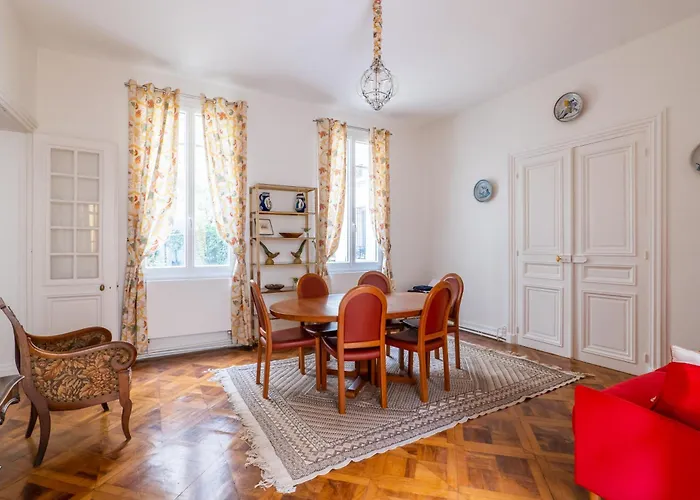 Apartman Veeve - Postcards From The Eiffel Tower *